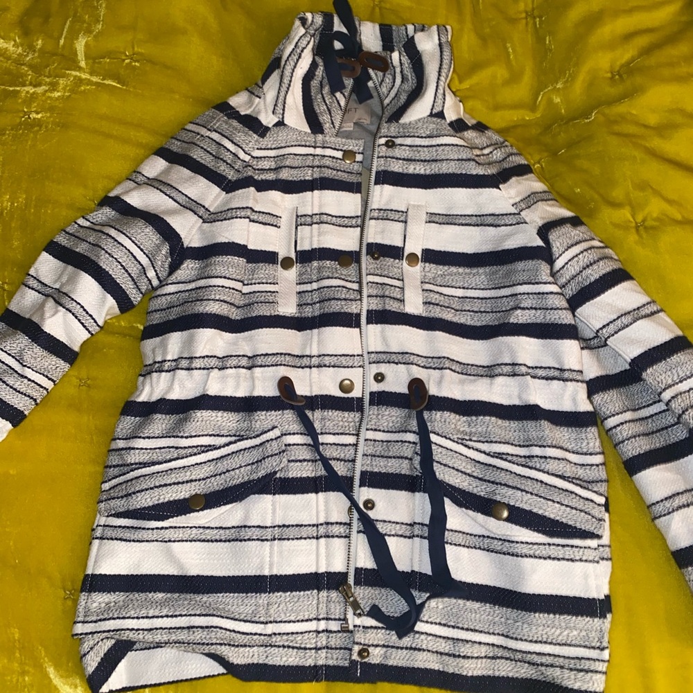 Coat from the loft size XS.
